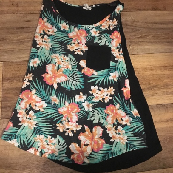 Pink - Picture 6 of 8